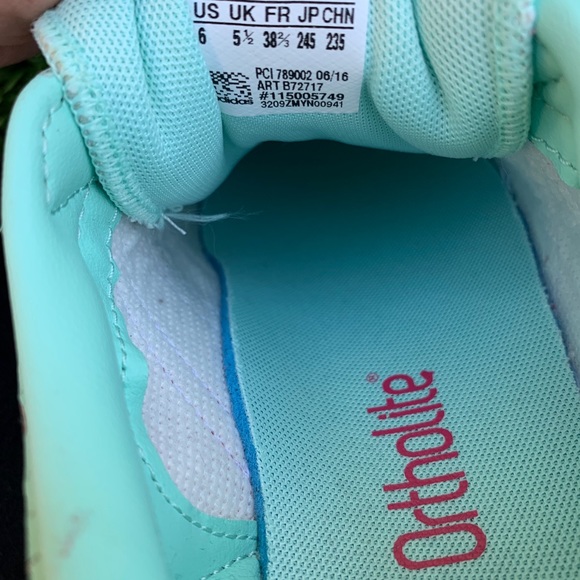 Mint Green with Maroon Stripes Adidas - Picture 3 of 4